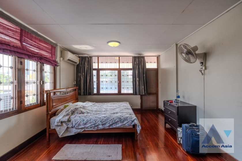 15  5 br House for rent and sale in Phaholyothin ,Bangkok BTS Sanam Pao 1913419