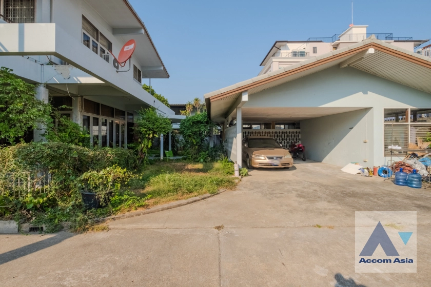 20  3 br House For Rent in phaholyothin ,Bangkok BTS Sanam Pao 1913419