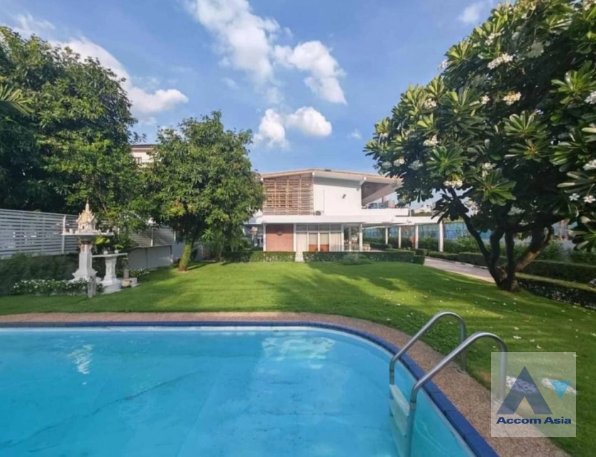  2  5 br House for rent and sale in Phaholyothin ,Bangkok BTS Sanam Pao 1913419