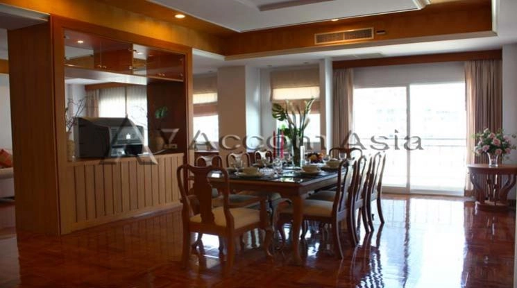 5  3 br Apartment For Rent in Sukhumvit ,Bangkok BTS Nana at Comfortable and Fully Furnished Apartment near BTS 1413441