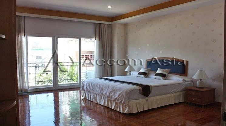 7  3 br Apartment For Rent in Sukhumvit ,Bangkok BTS Nana at Comfortable and Fully Furnished Apartment near BTS 1413441