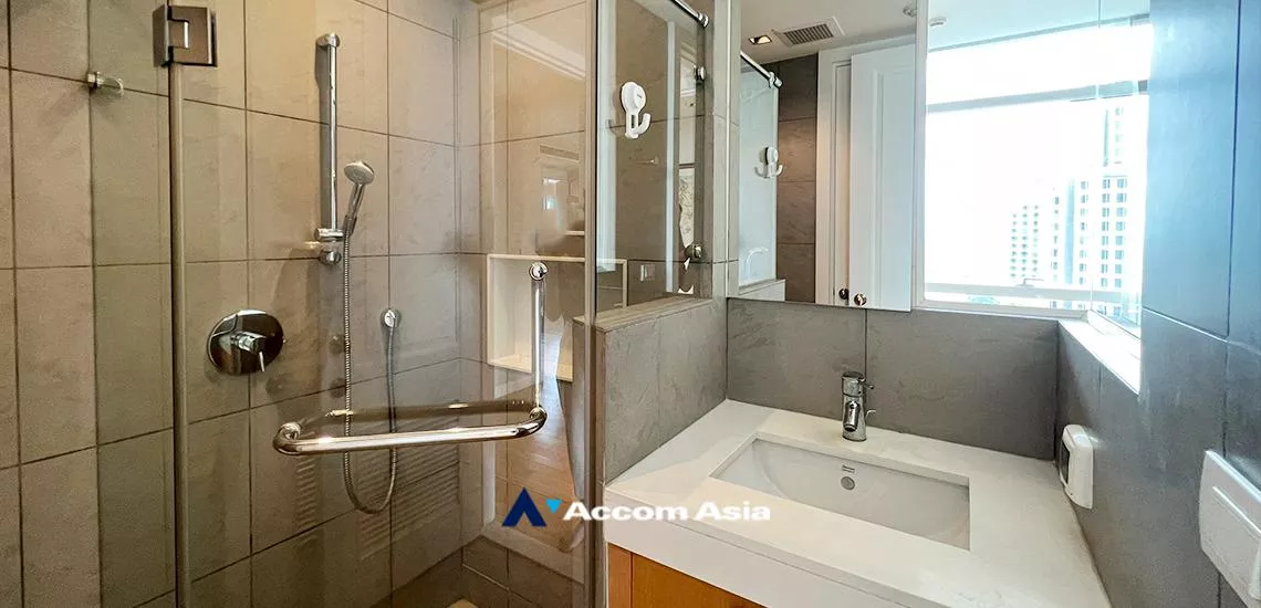 24  2 br Condominium For Rent in Ploenchit ,Bangkok BTS Ploenchit at Athenee Residence 1513464