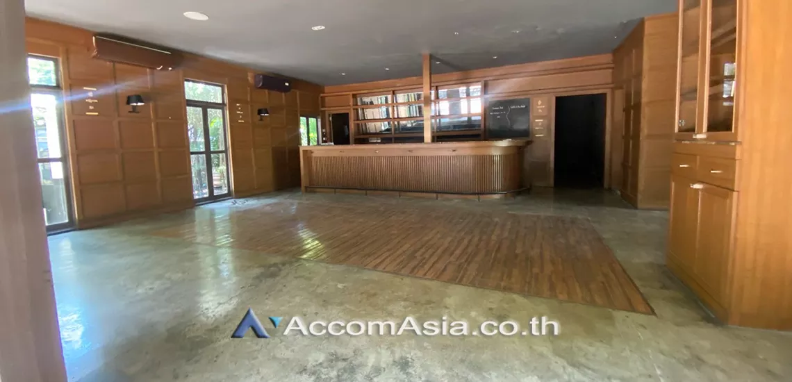 7  3 br House For Rent in Sathorn ,Bangkok MRT Khlong Toei 1713481