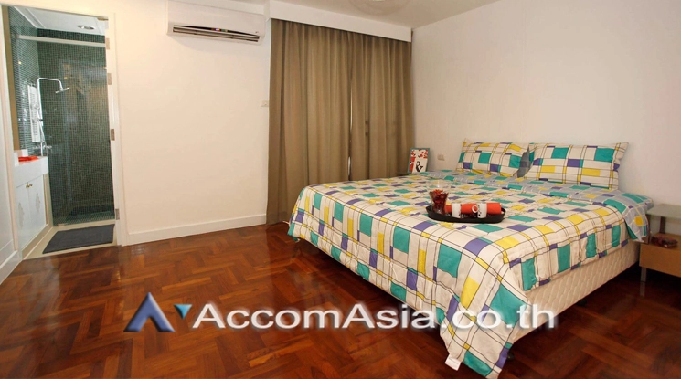 unit 5 Bedrooms  Townhouse For Rent & Sale in Sathorn, Bangkok  (2513482)