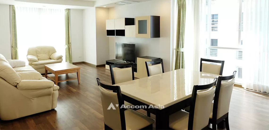 unit 2 Bedrooms  Condominium For Rent in Ploenchit, Bangkok  near BTS Ratchadamri (1513517)