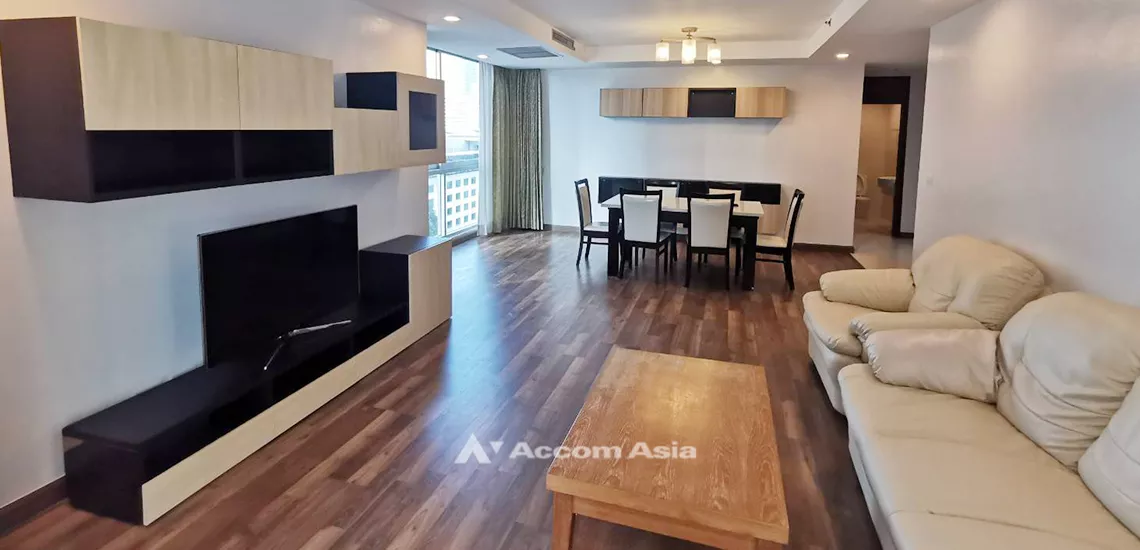 unit 2 Bedrooms  Condominium For Rent in Ploenchit, Bangkok  near BTS Ratchadamri (1513517)
