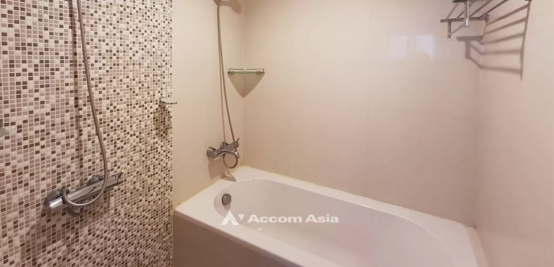 12  2 br Condominium For Rent in Ploenchit ,Bangkok BTS Ratchadamri at The Rajdamri 1513517