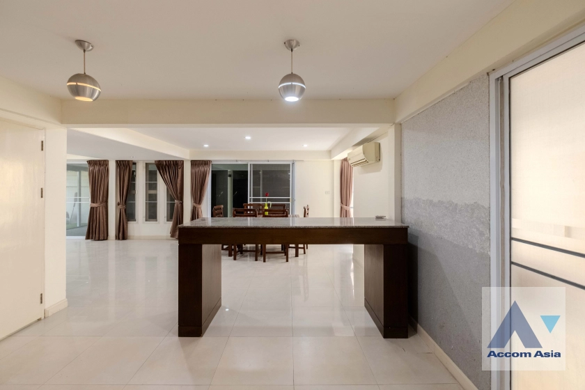 6  3 br House for rent and sale in Sukhumvit ,Bangkok BTS Ekkamai 1713519