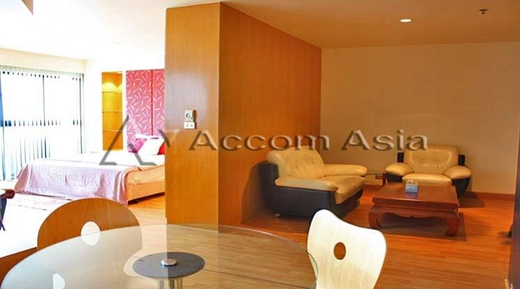 unit Condominium For Rent in Ploenchit, Bangkok  near BTS Ratchadamri (1513543)