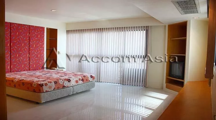  Condominium For Rent in Ploenchit, Bangkok  near BTS Ratchadamri (1513544)