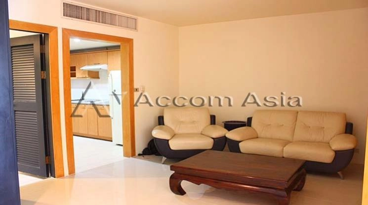  1  Condominium For Rent in Ploenchit ,Bangkok BTS Ratchadamri at The Grand Regent 1513544