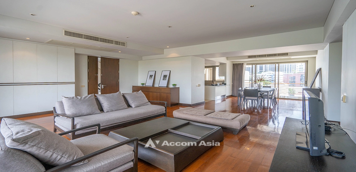 unitPet friendly |  3 Bedrooms  Apartment For Rent in Ploenchit, Bangkok  near BTS Ploenchit - MRT Lumphini (10115)
