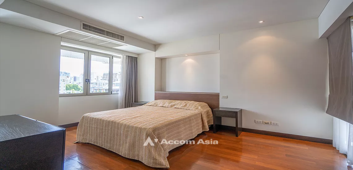 7  3 br Apartment For Rent in Ploenchit ,Bangkok BTS Ploenchit - MRT Lumphini at Modern Retro - 2 Units / floor 10115