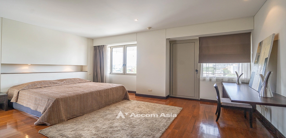 8  3 br Apartment For Rent in Ploenchit ,Bangkok BTS Ploenchit - MRT Lumphini at Modern Retro - 2 Units / floor 10115