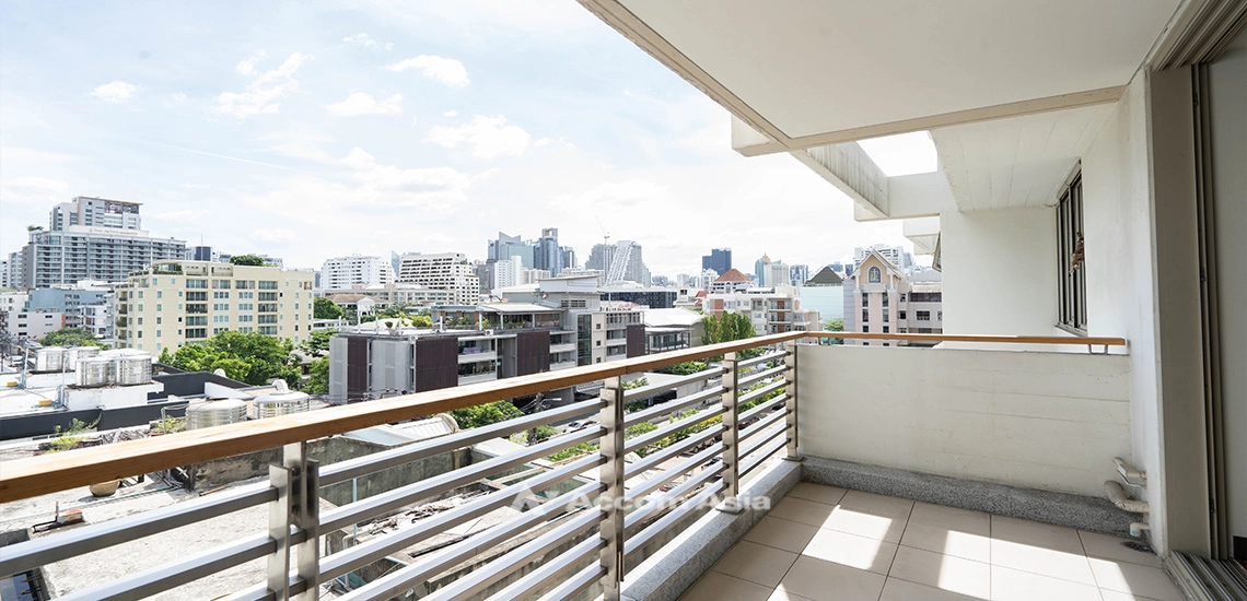 9  3 br Apartment For Rent in Ploenchit ,Bangkok BTS Ploenchit - MRT Lumphini at Modern Retro - 2 Units / floor 10115