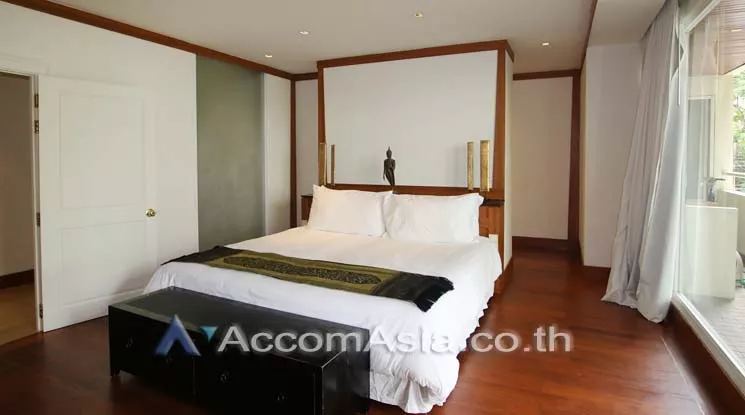 6  3 br Apartment For Rent in Sathorn ,Bangkok BTS Chong Nonsi at Cozy low rise 10121