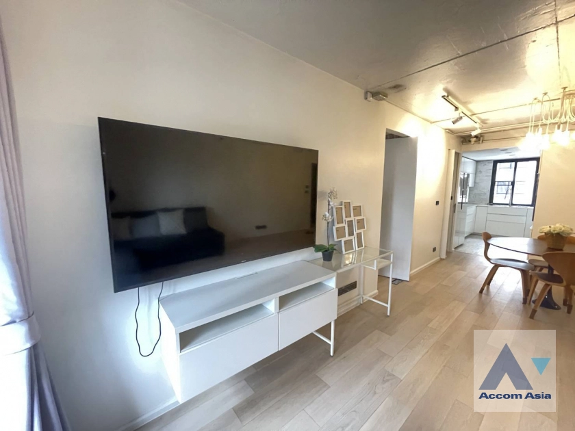 unit 2 Bedrooms  Condominium For Sale in Sukhumvit, Bangkok  near BTS Thong Lo (1513639)