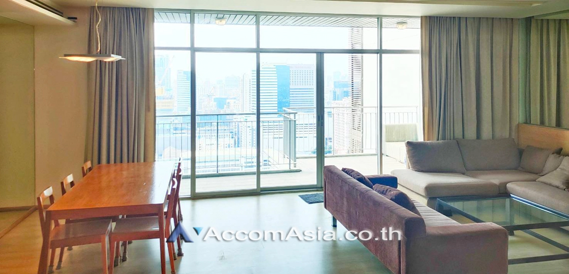 unit 2 Bedrooms  Condominium For Rent in Sathorn, Bangkok  near BTS Chong Nonsi (1513642)