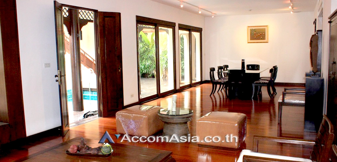 unitPrivate Swimming Pool |  3 Bedrooms  House For Rent & Sale in Sukhumvit, Bangkok  near BTS Ekkamai (50072)