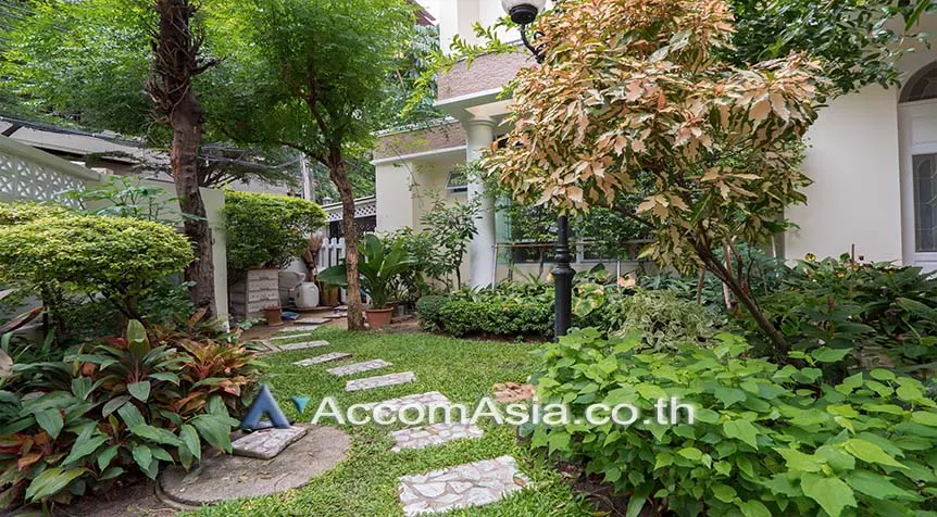 23  4 br House For Rent in Sathorn ,Bangkok BTS Chong Nonsi at Privacy House  in Compound 50073