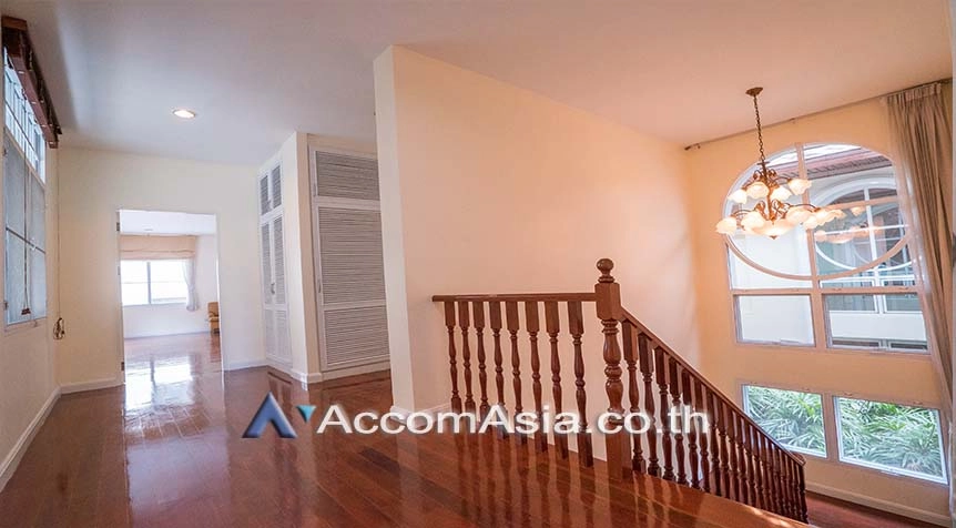 16  4 br House For Rent in Sathorn ,Bangkok BTS Chong Nonsi at Privacy House  in Compound 50073