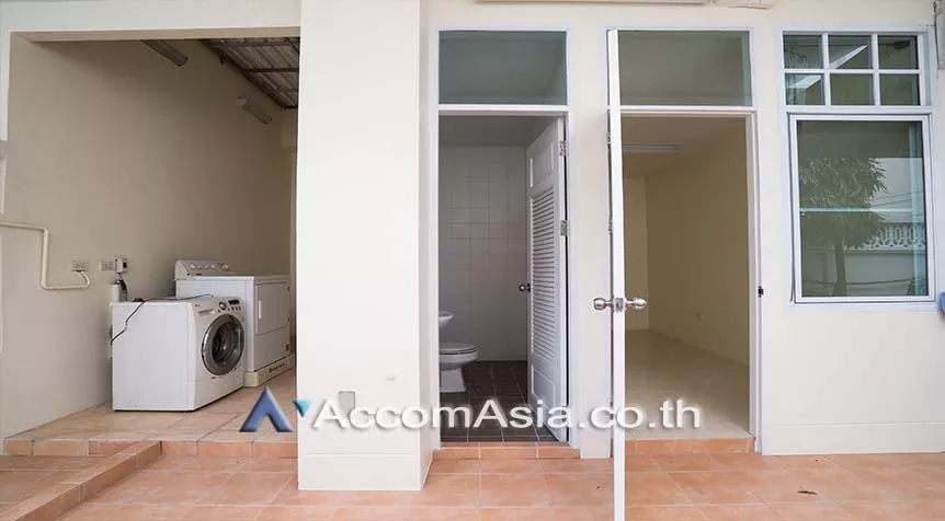 20  4 br House For Rent in Sathorn ,Bangkok BTS Chong Nonsi at Privacy House  in Compound 50073