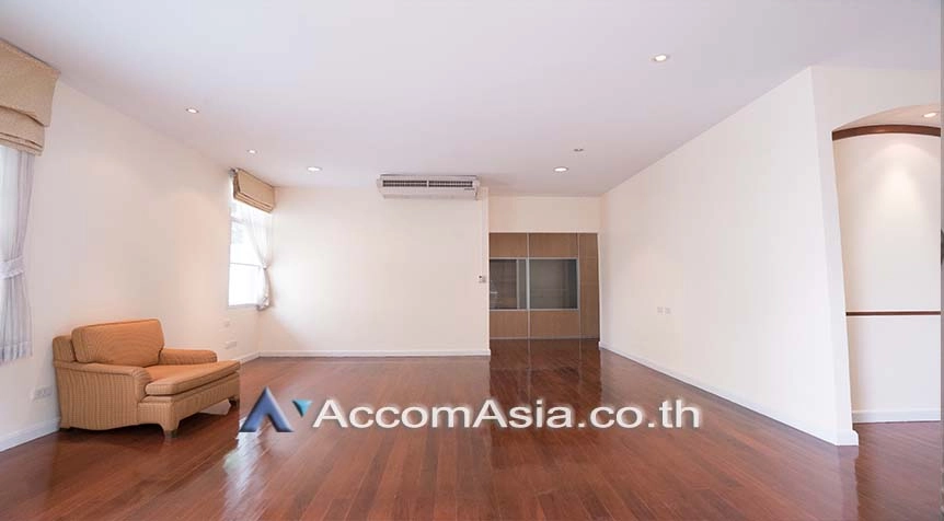14  4 br House For Rent in Sathorn ,Bangkok BTS Chong Nonsi at Privacy House  in Compound 50073