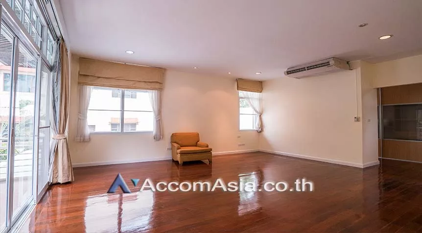 12  4 br House For Rent in Sathorn ,Bangkok BTS Chong Nonsi at Privacy House  in Compound 50073