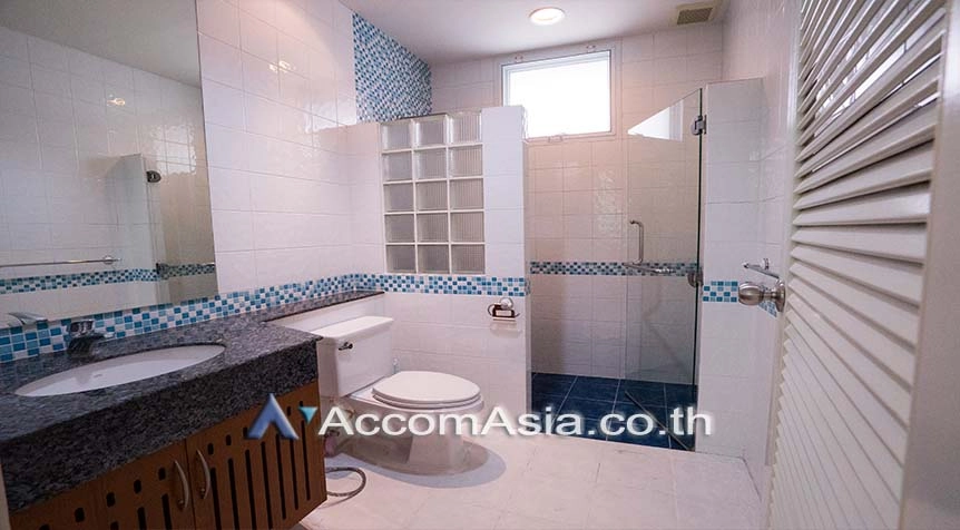 19  4 br House For Rent in Sathorn ,Bangkok BTS Chong Nonsi at Privacy House  in Compound 50073