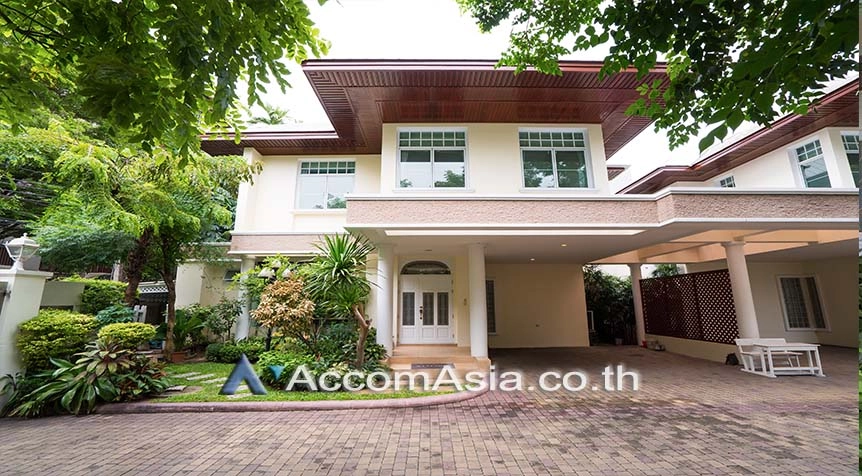 unitPrivate Swimming Pool, Pet friendly |  4 Bedrooms  House For Rent in Sathorn, Bangkok  near BTS Chong Nonsi (50073)