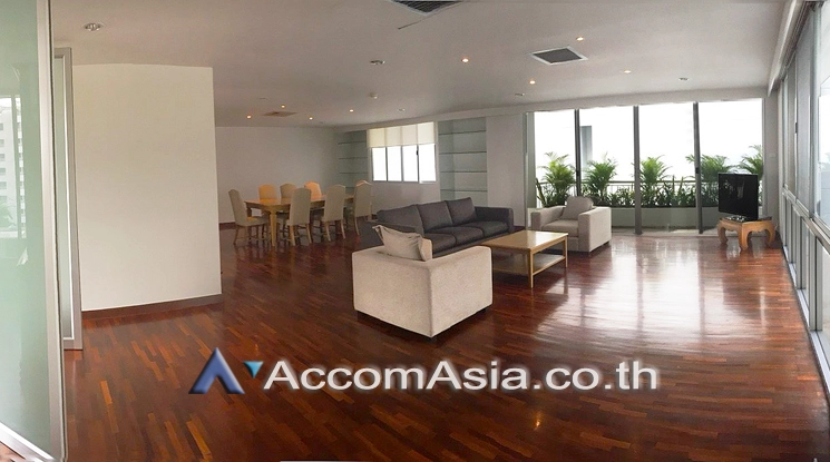 Pet friendly |  Central Area of Sathon A Short Walk to BTS Surasak Apartment  3 Bedroom for Rent BTS Surasak in Sathorn Bangkok