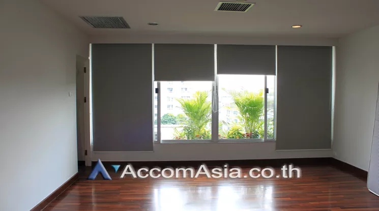 7  3 br Apartment For Rent in Sathorn ,Bangkok BTS Surasak at The spacious greenery apartment 1413761