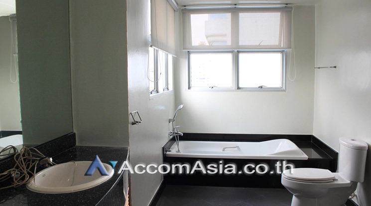 8  3 br Apartment For Rent in Sathorn ,Bangkok BTS Surasak at Central Area of Sathon A Short Walk to BTS Surasak 1413761