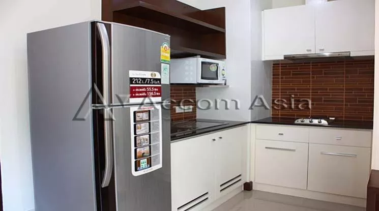 unit 2 Bedrooms  Apartment For Rent in Ploenchit, Bangkok  near BTS Ploenchit (1413790)
