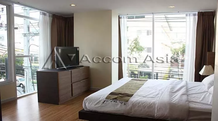 5  2 br Apartment For Rent in Ploenchit ,Bangkok BTS Chitlom at Beautiful Presentation 1413793