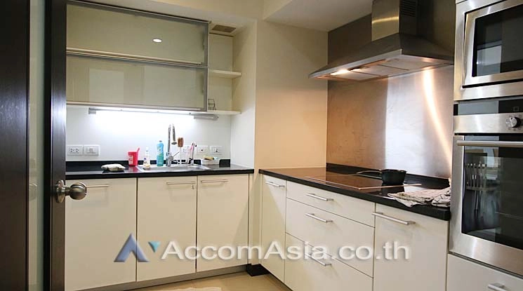 unit 2 Bedrooms  Condominium For Rent in Ploenchit, Bangkok  near BTS Chitlom (1513819)