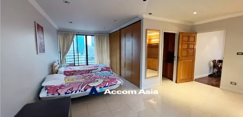 5  3 br Condominium For Rent in Silom ,Bangkok BTS Chong Nonsi at Pearl Garden 1513845
