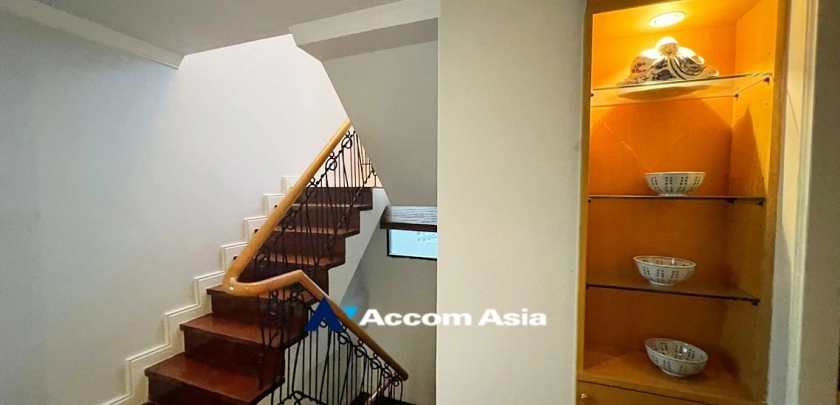 12  3 br Condominium for rent and sale in Silom ,Bangkok BTS Chong Nonsi at Pearl Garden 1513845