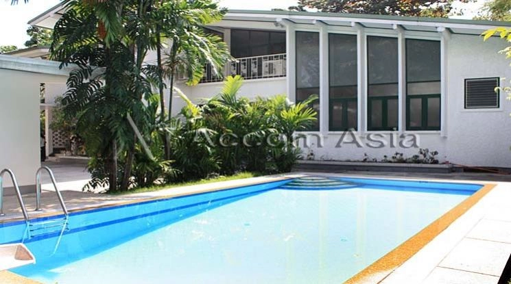 unitHome Office |  4 Bedrooms  House For Rent & Sale in Sukhumvit, Bangkok  near BTS Phrom Phong (1913853)