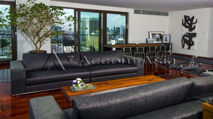  1  4 br Apartment For Rent in Silom ,Bangkok BTS Surasak at A Unique design and Terrace 1513868