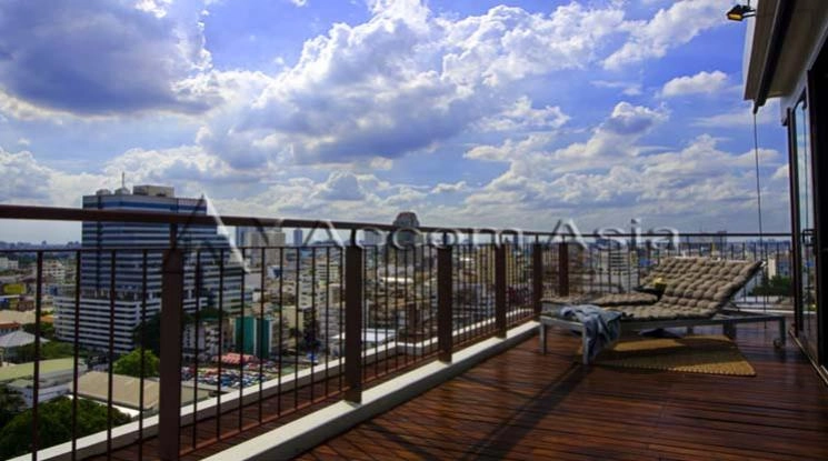  1  4 br Apartment For Rent in Silom ,Bangkok BTS Surasak at A Unique design and Terrace 1513868