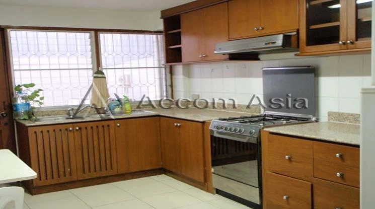 5  4 br House For Rent in Silom ,Bangkok BTS Sala Daeng - MRT Lumphini 2513871