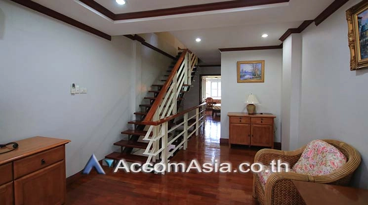 8  2 br Townhouse for rent and sale in Sukhumvit ,Bangkok BTS Thong Lo 2513872