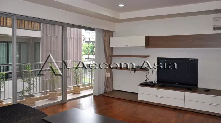 Big Balcony |  Peaceful residential Apartment  3 Bedroom for Rent MRT Sukhumvit in Sukhumvit Bangkok
