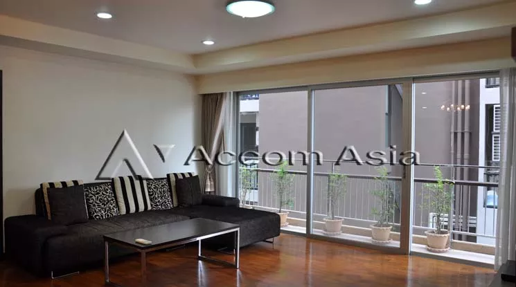 unitBig Balcony |  3 Bedrooms  Apartment For Rent in Sukhumvit, Bangkok  near BTS Asok - MRT Sukhumvit (1413879)