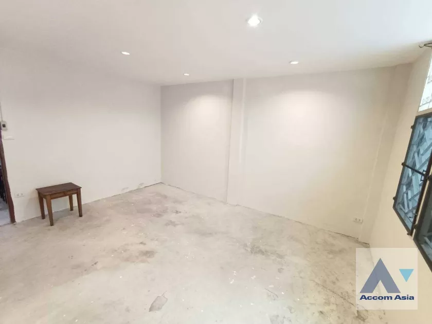 19  4 br House For Rent in Sukhumvit ,Bangkok BTS Nana 2513892