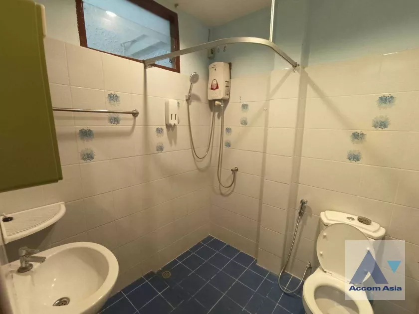 35  4 br House For Rent in Sukhumvit ,Bangkok BTS Nana 2513892