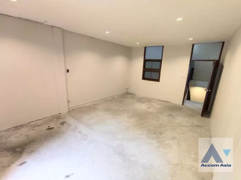22  4 br House For Rent in Sukhumvit ,Bangkok BTS Nana 2513892