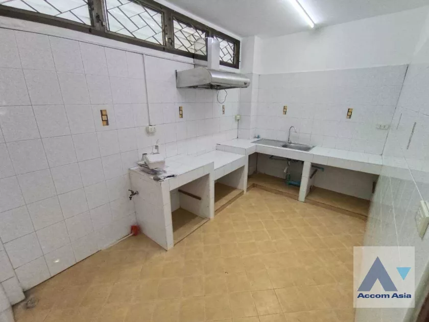 29  4 br House For Rent in Sukhumvit ,Bangkok BTS Nana 2513892