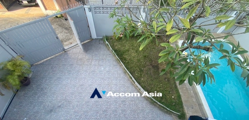 22  3 br House For Rent in Sukhumvit ,Bangkok BTS Thong Lo 100041